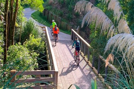 Photo of property in 7 Awarua Road, Pegasus, 7612