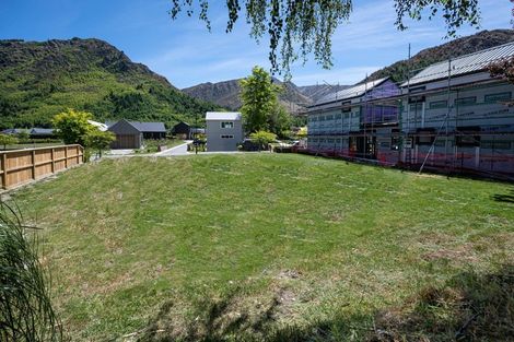 Photo of property in 22 Flynn Lane, Arrowtown, 9302