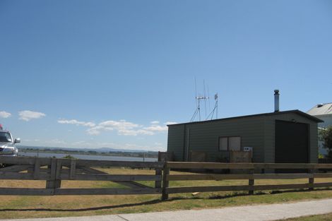 Photo of property in 528 Pukehina Parade, Pukehina, Te Puke, 3189