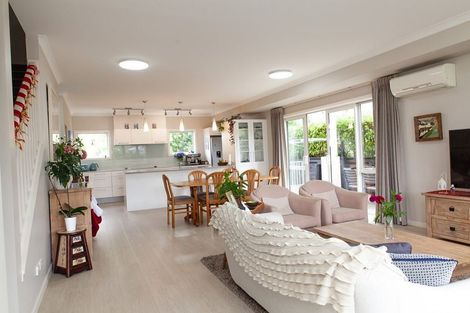 Photo of property in 43 Landmark Terrace, Orewa, 0931