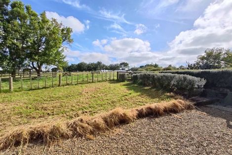 Photo of property in 300 Kingseat Road, Kingseat, Pukekohe, 2679