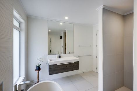 Photo of property in 62 Whakatomo Place, Havelock North, 4130