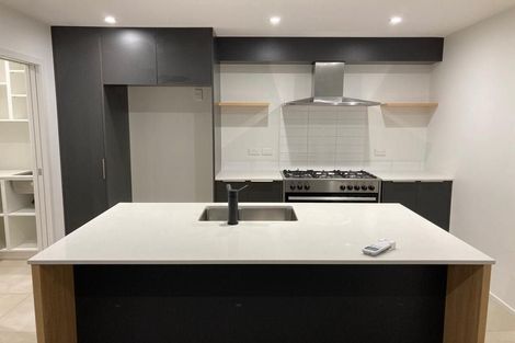 Photo of property in 4/60 Hayfield Way, Karaka, Papakura, 2580