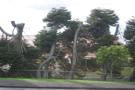 Photo of property in 199 Waimumu Road, Massey, Auckland, 0614