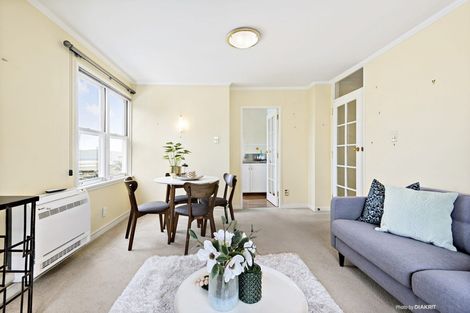 Photo of property in Newman Court Apartments, 2 Newman Terrace, Thorndon, Wellington, 6011