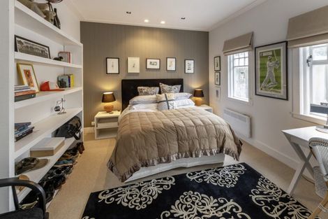 Photo of property in 7 Marine Parade, Seatoun, Wellington, 6022