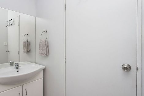 Photo of property in 1/64 Bayswater Crescent, Bromley, Christchurch, 8062