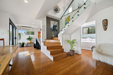 Photo of property in 94a Dyers Pass Road, Cashmere, Christchurch, 8022