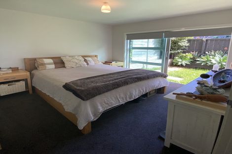 Photo of property in 3/27 Rangitoto Terrace, Milford, Auckland, 0620