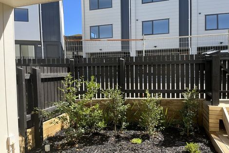 Photo of property in 27 Tukari Lane, Mangere Bridge, Auckland, 2022