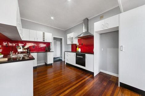 Photo of property in 1/30 Hillcrest Road, Papatoetoe, Auckland, 2025