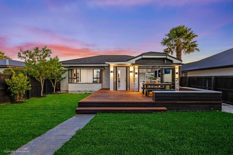 Photo of property in 1/18 Blighs Road, Strowan, Christchurch, 8052