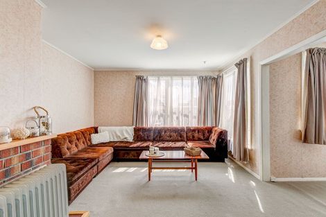 Photo of property in 30 Corinna Street, Waitangirua, Porirua, 5024