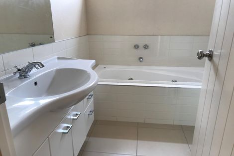Photo of property in 33 Janway Avenue, Flat Bush, Auckland, 2016