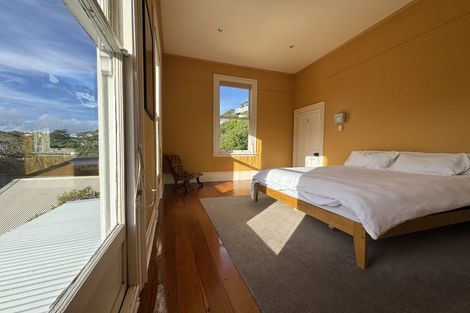 Photo of property in 183 Glenmore Street, Kelburn, Wellington, 6012