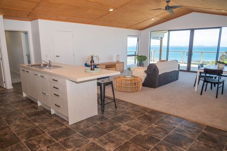 Photo of property in 20 Eagles Way, Cable Bay, 0420