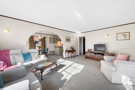 Photo of property in 3a Shelly Beach Parade, Cockle Bay, Auckland, 2014