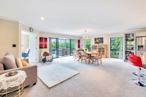 Photo of property in 68 Brookwood Drive, Henderson, Auckland, 0612
