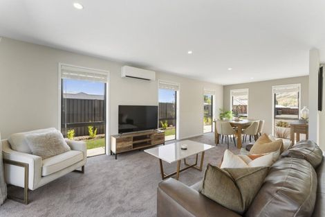 Photo of property in 2 Travertine Street, Cromwell, 9310