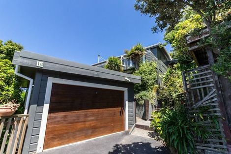 Photo of property in 16 Fortunatus Street, Brooklyn, Wellington, 6021