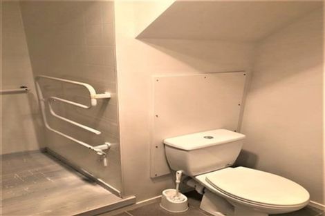 Photo of property in 57 College Road, Northcote, Auckland, 0627