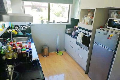 Photo of property in 6 Garner Place, Glenfield, Auckland, 0629
