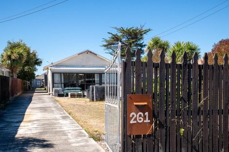 Photo of property in 261 Estuary Road, South New Brighton, Christchurch, 8062
