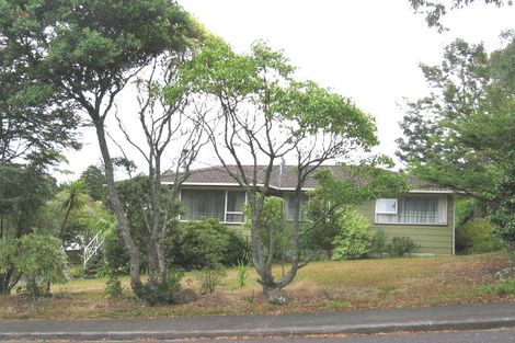 Photo of property in 8 Kerria Place, Sunnynook, Auckland, 0620