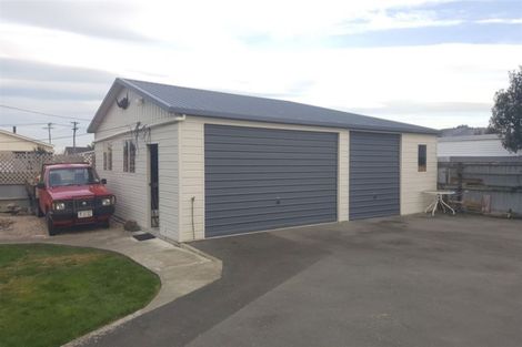Photo of property in 1 Andrew Street, Waimate, 7924