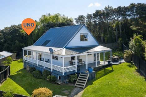 Photo of property in 27 Springtime Crescent, Stanmore Bay, Whangaparaoa, 0932
