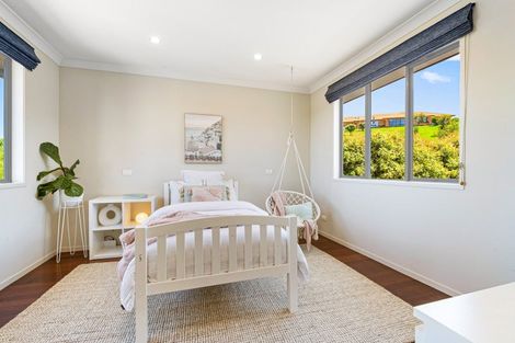 Photo of property in 64 Balboa Drive, Matakatia, Whangaparaoa, 0930