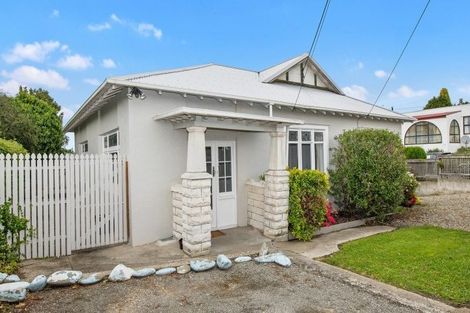 Photo of property in 17 Mersey Street, South Hill, Oamaru, 9400
