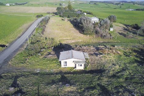 Photo of property in 210 Rehutai Road, Baylys Beach, Dargaville, 0377