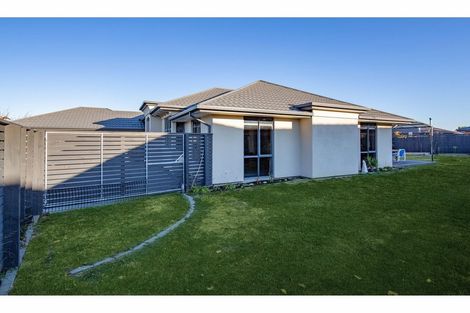 Photo of property in 16 Rembrandt Drive, Rolleston, 7614