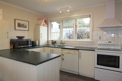 Photo of property in 36 Avenue Road, West End, Timaru, 7910