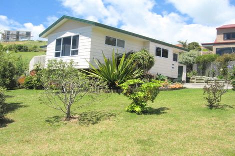 Photo of property in 42 Stratford Drive, Cable Bay, 0420