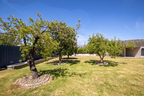 Photo of property in 73 Shields Street, Clyde, 9330