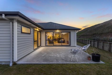 Photo of property in 58 Schooner Drive, Whitby, Porirua, 5024