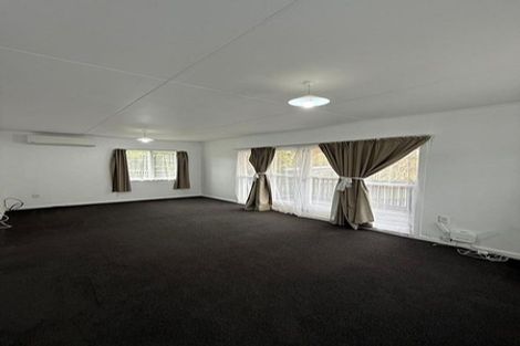 Photo of property in 9 Edwin Freeman Place, Ranui, Auckland, 0612