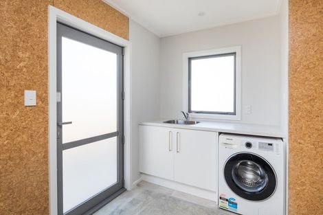 Photo of property in 5a Woodstock Place, Hokowhitu, Palmerston North, 4410