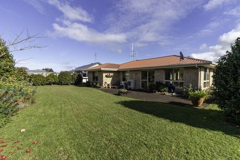 Photo of property in 43 Thames Road, Paeroa, 3600