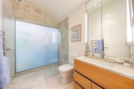 Photo of property in 432 Muritai Road, Eastbourne, Lower Hutt, 5013