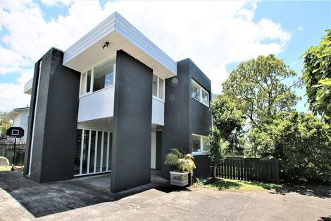 Photo of property in 94 Exmouth Road, Northcote, Auckland, 0627