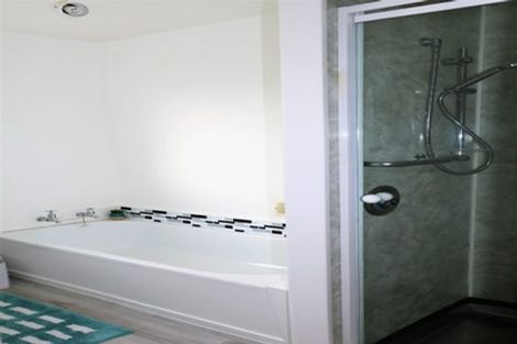 Photo of property in 2/7 Cederholm Grove, Brown Owl, Upper Hutt, 5018