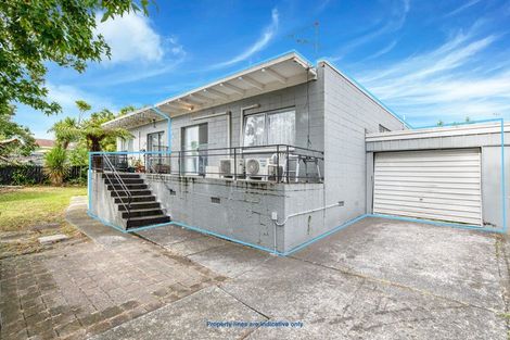Photo of property in 4/92 Titirangi Road, New Lynn, Auckland, 0600