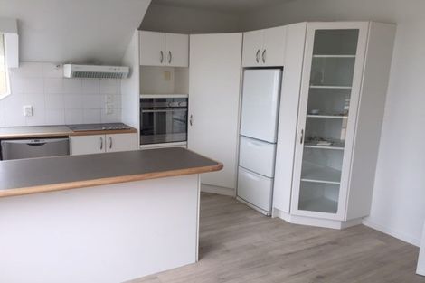 Photo of property in 2/14 Penning Road, Castor Bay, Auckland, 0620