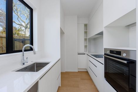 Photo of property in 142 Moore Street, Hillcrest, Auckland, 0627