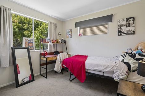 Photo of property in 15 Westhaven Drive, Tawa, Wellington, 5028