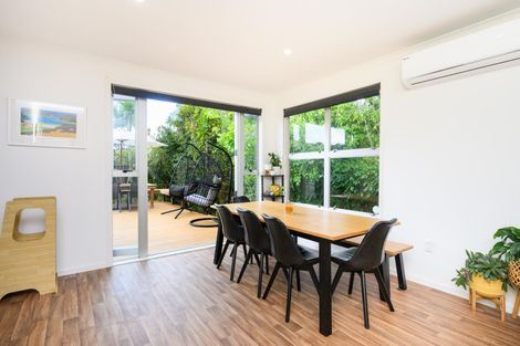 Photo of property in 28 Summerhill Drive, Fitzherbert, Palmerston North, 4410