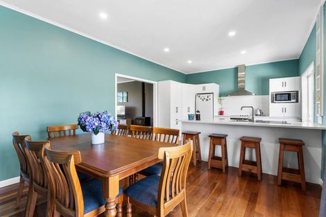 Photo of property in 1 Kelvyn Grove, Hillpark, Auckland, 2102